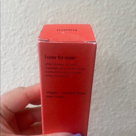 Hanni Good Aura Body Oil - Picture 7 of 8